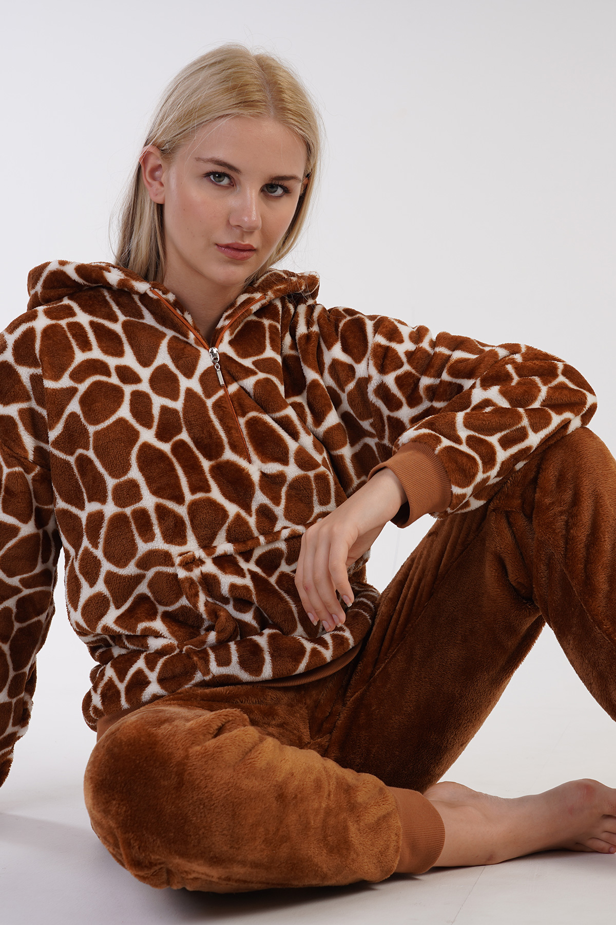 Woman Soft Brown Pyjama Set